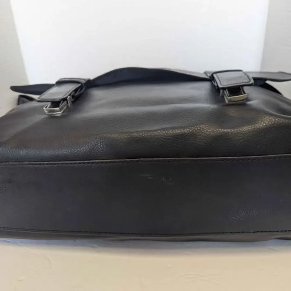 Kenneth Cole Reaction Black Leather Crossbody Messenger Bag Briefcase for Men